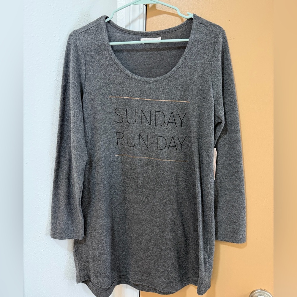 Danskin Gray Long Sleeve Scoop Neck Top with Gold Stripe Detail